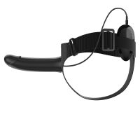 Černý popruhový pás strap-on s vibrátorem 16 cm + ovladač - 70043295 - 2